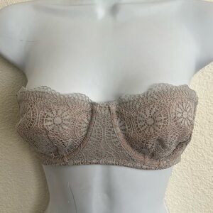 NWT Free People Lace Strapless Bra in Gray and Cream